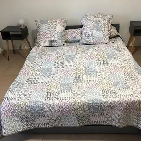 Apartment Aux Pieds Des Arenes Arles